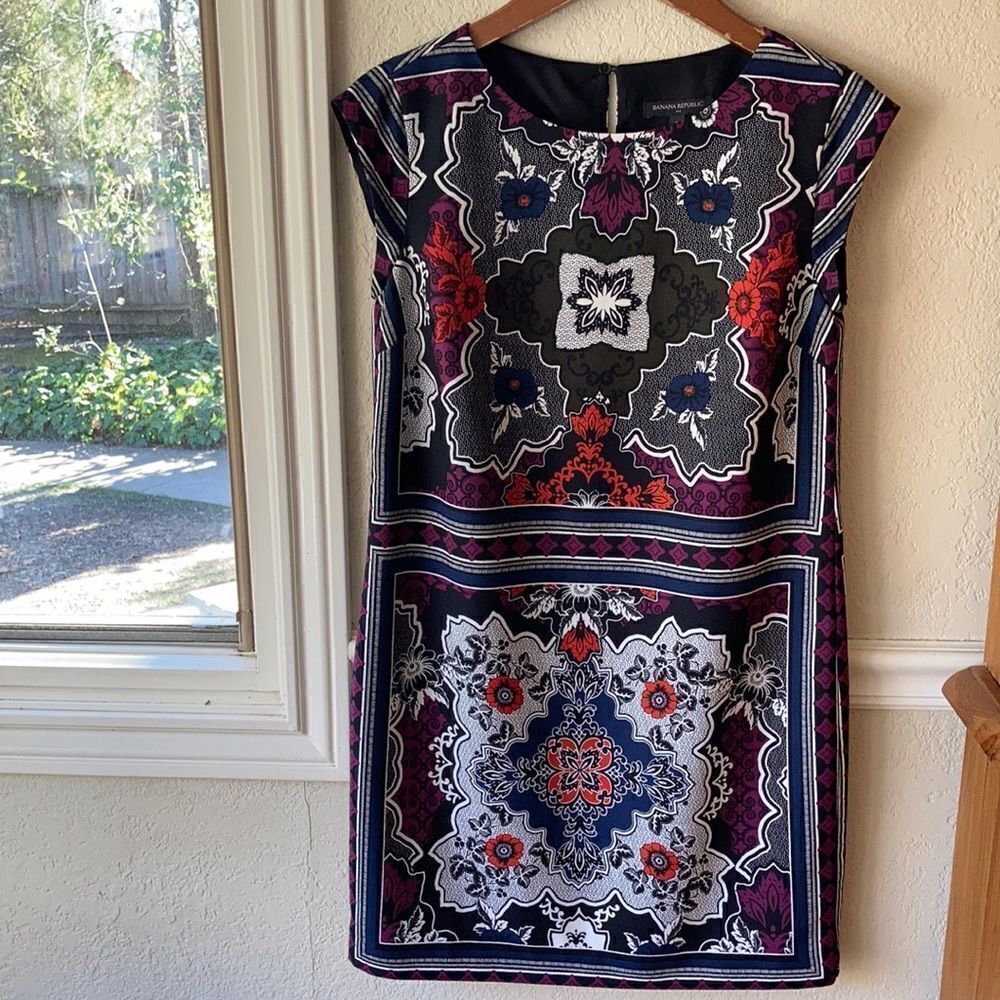 EUC Banana Republic Floral Fully Lined Women’s Dress Size 2